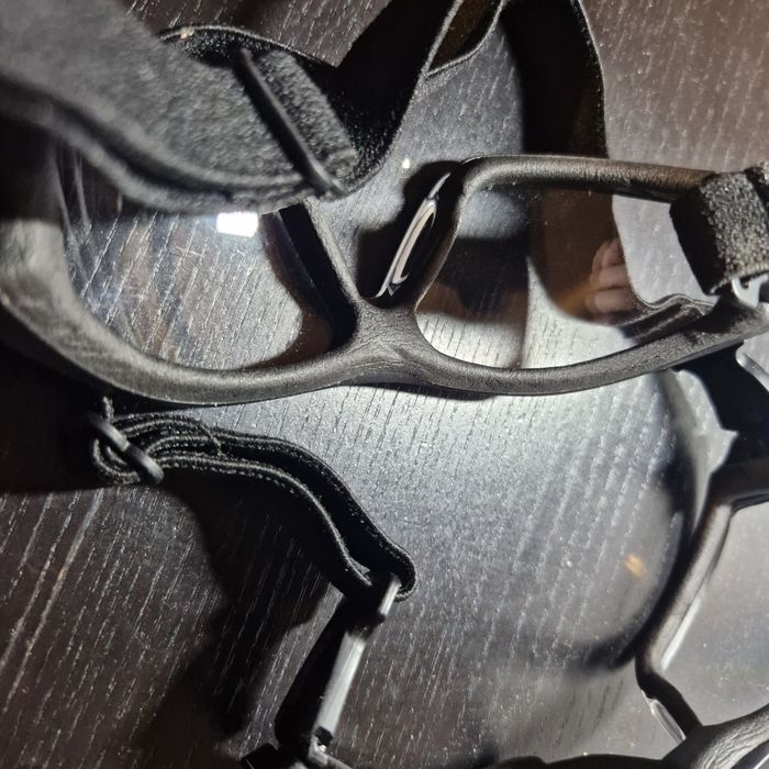 oculos de protecção novos sem uso/fabrico em França 
Marcas Françes