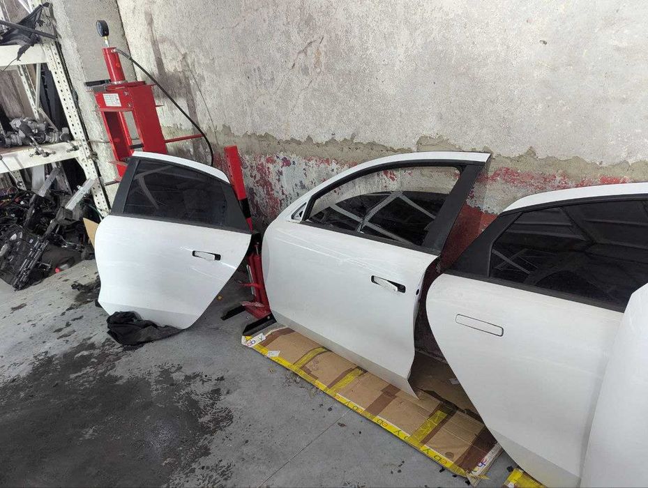 Продам двері на Hyundai Ioniq 6