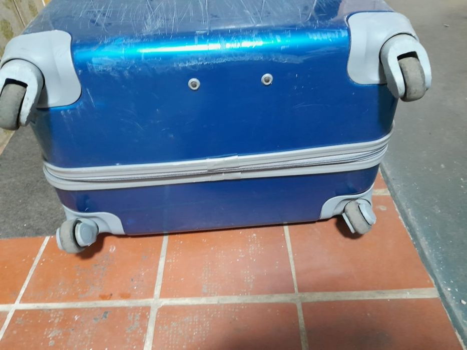Валіза 75х50х35см