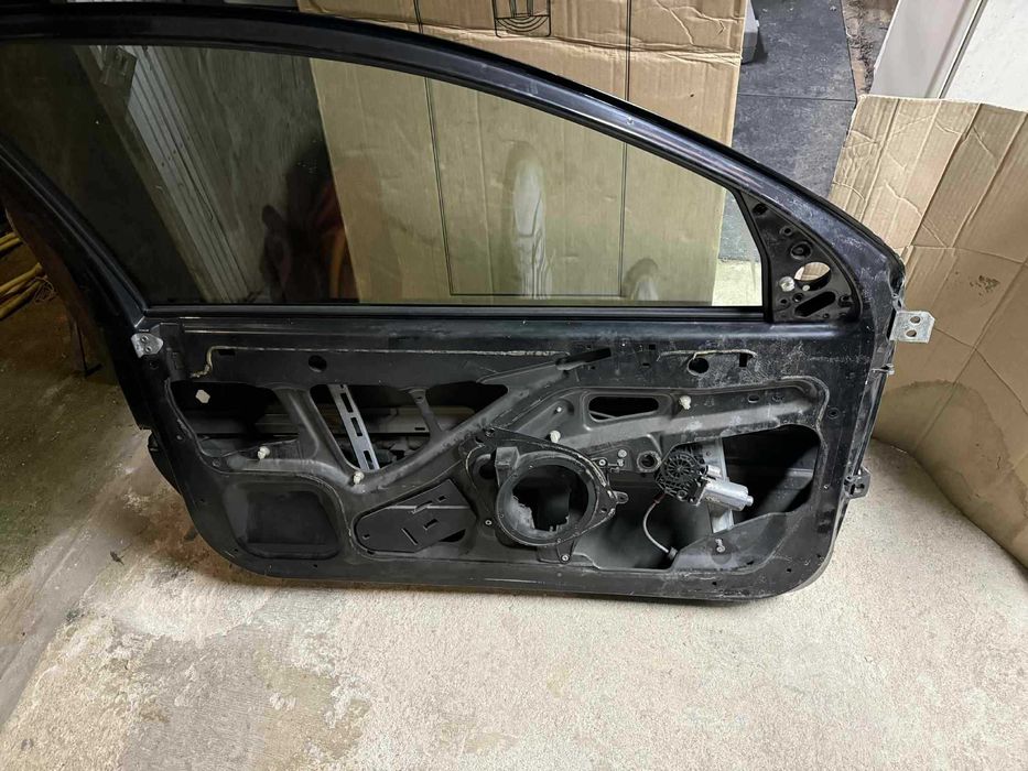 Porta Lado Esquerdo Peugeot 206 3 portas AMAÇADA de 2004