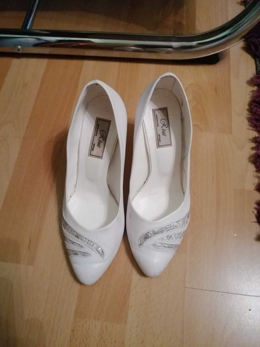 suknia ślubna buty