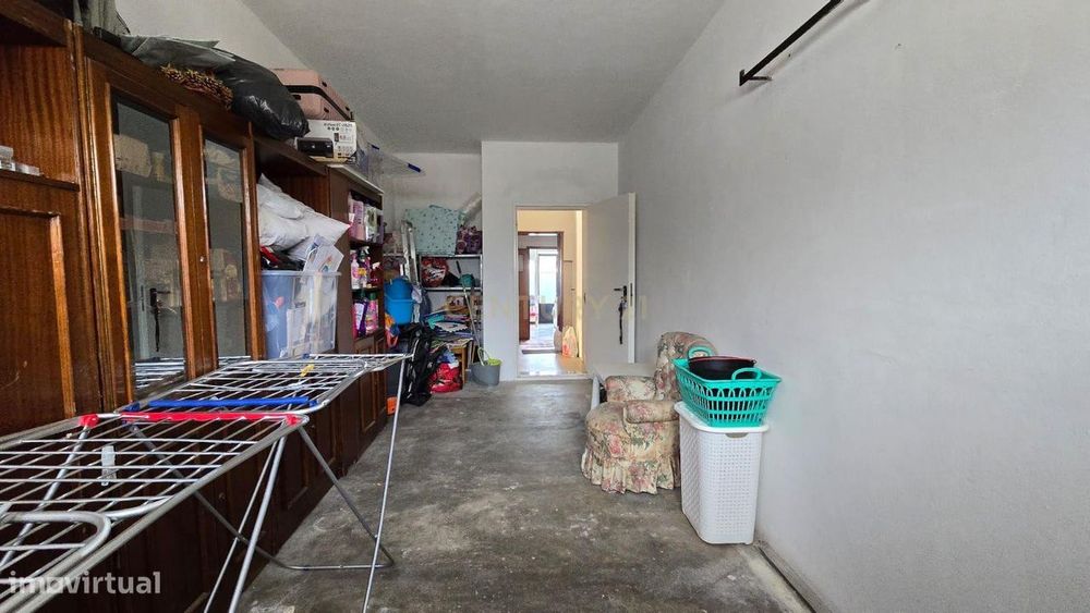 Apartamento T1 com Terraço e Garagem em Gondomar