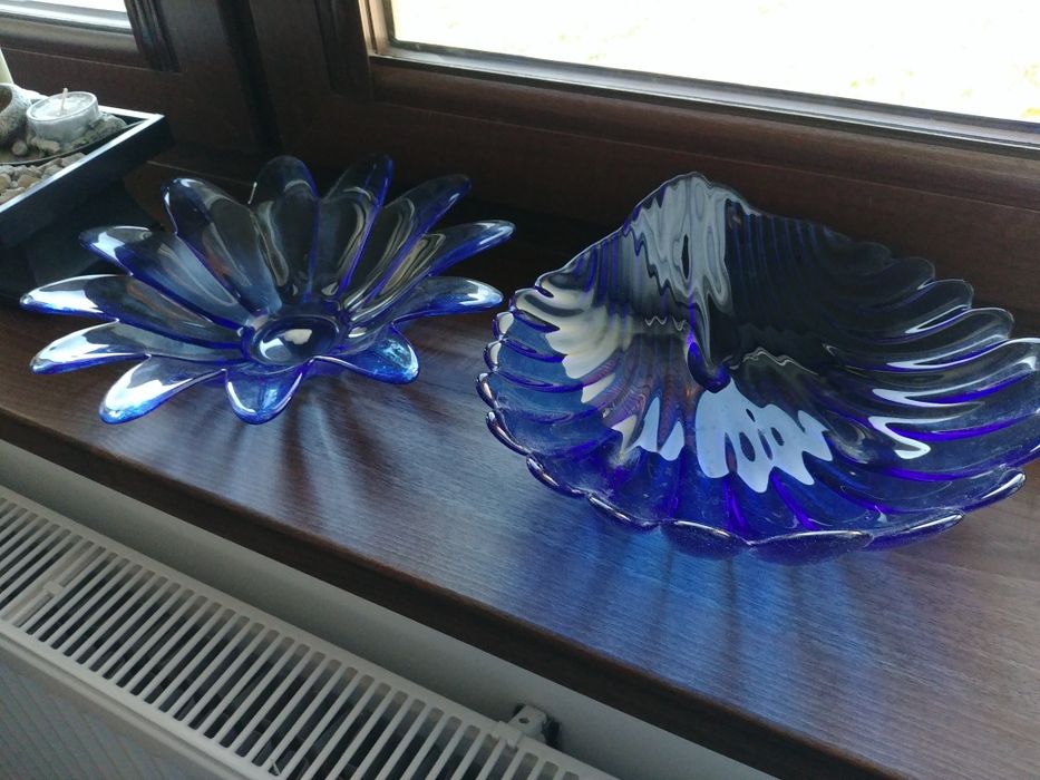 Dekoracja półmiski kolor niebieski.