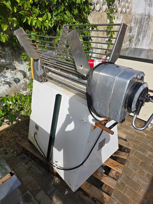 Laminadora de Massa Profissional SEewer Rondo SSO 64 C (Suíça)