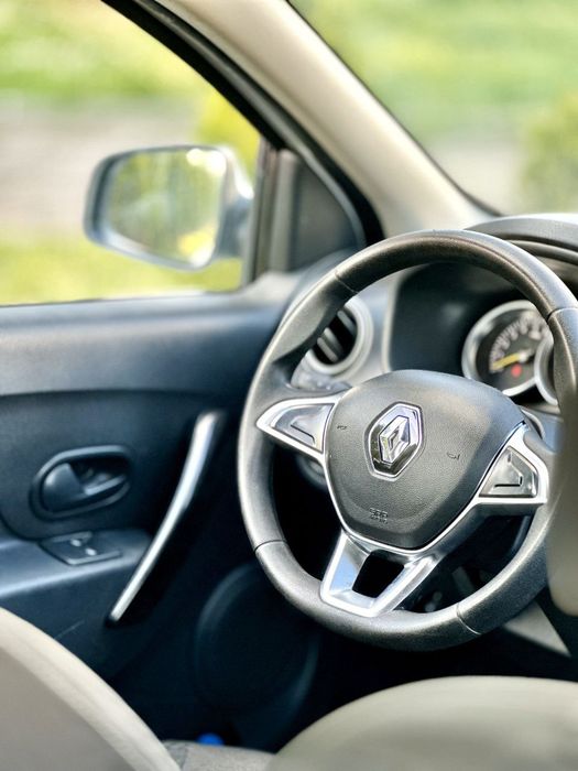 Продам Renault Logan
