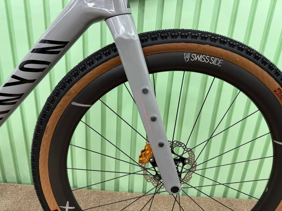 Топовий Карбоновий Гравійний велосипед L 28 Canyon Grizl CF SL