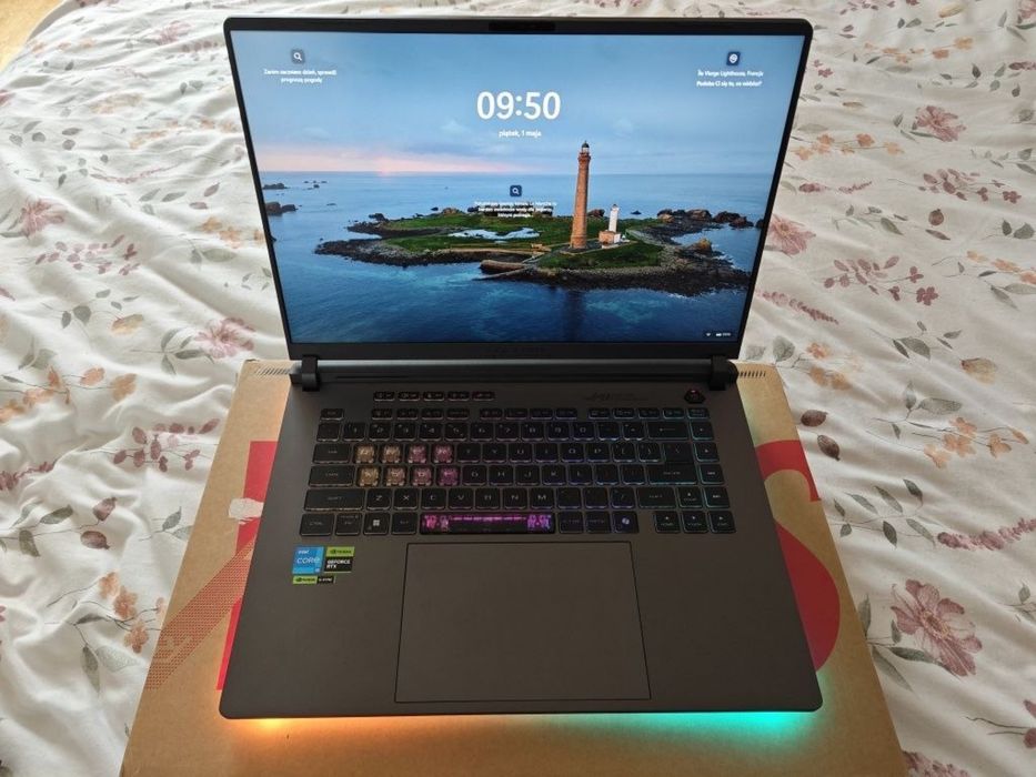 Ноутбук ASUS ROG STRIX G16 i7-14650HX / RTX 5060 8GB
