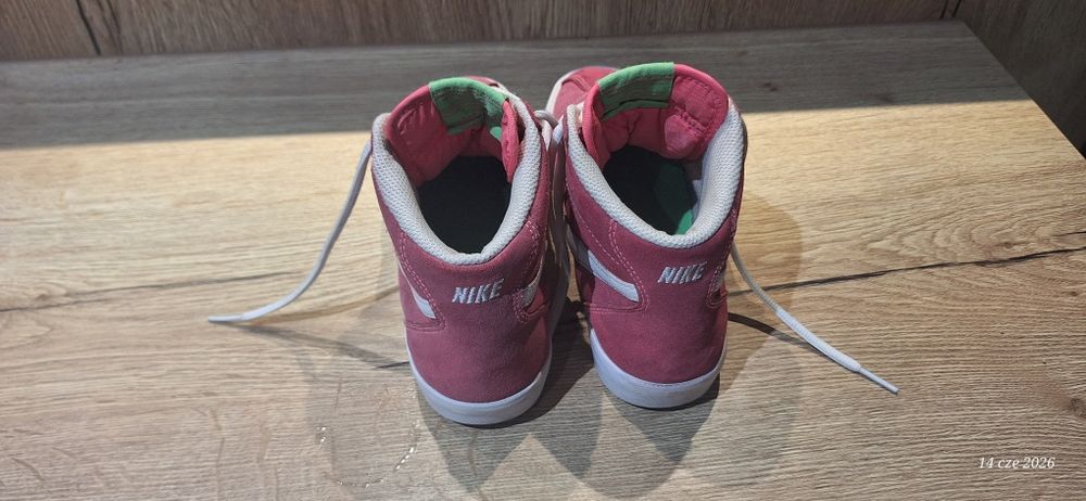 Buty Nike – różowe sneakersy za kostkę / trampki damskie Rozm. 38
