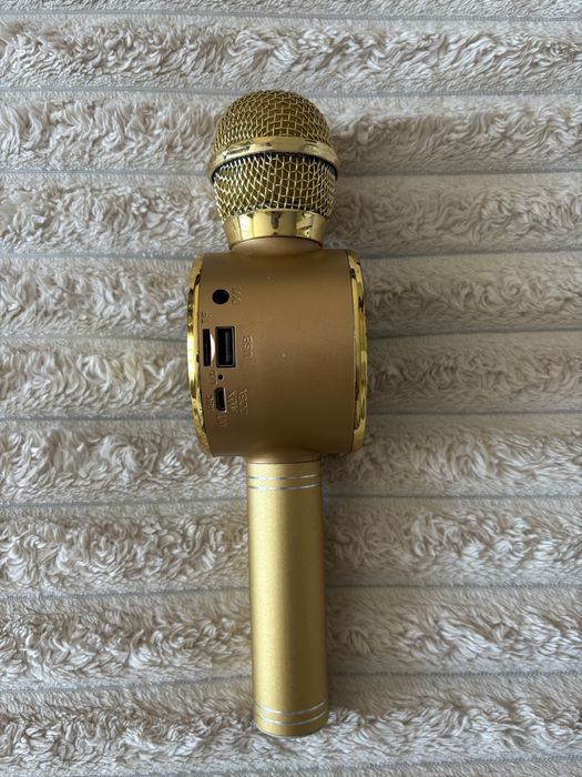 Бездротовий караоке-мікрофон