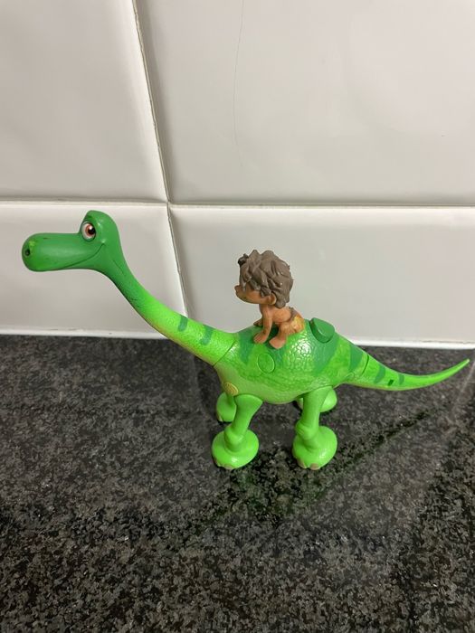 Disney Pixar The Good Dinosaur Spot e o Arlo