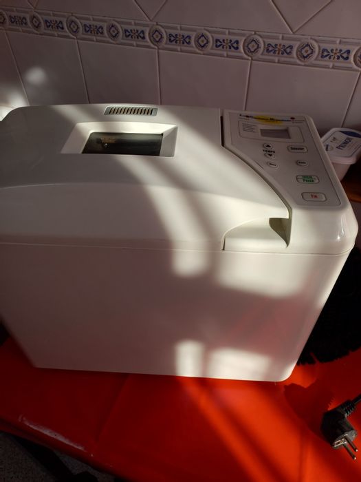 Maquina para fazer pão