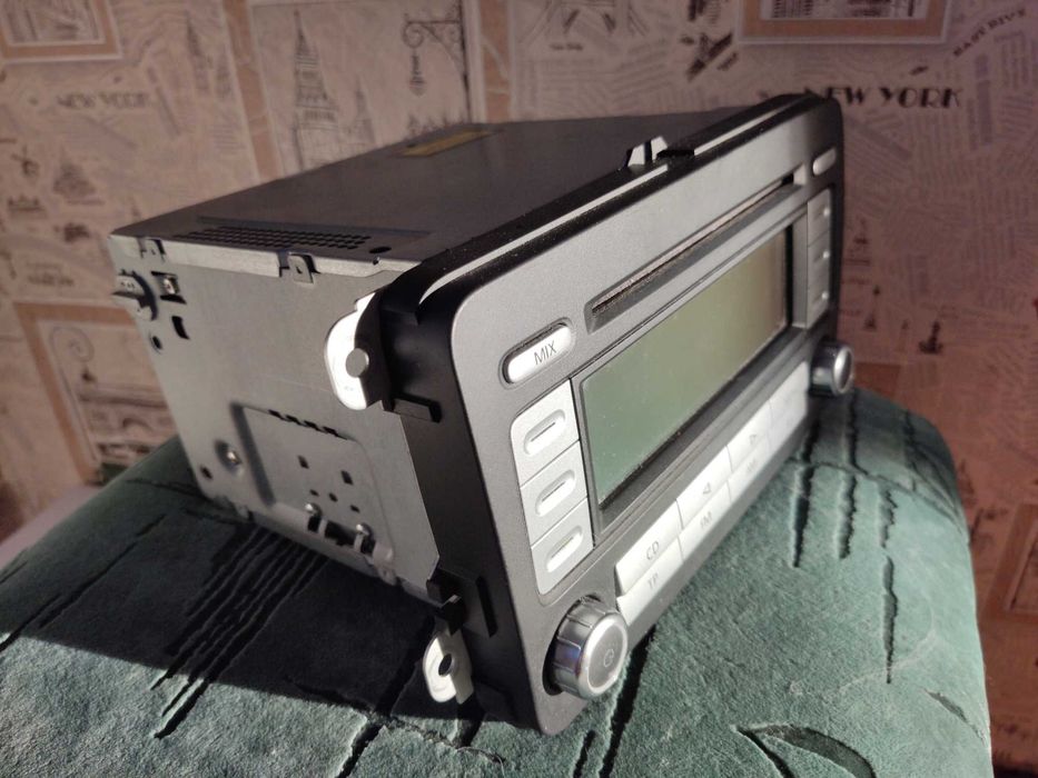 автомагнітола volkswagen passat b6 (2008) рік, оригінальна