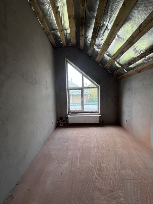 Таунхаус з газовим опаленням на Садовій — готовий до ремонту під себе!