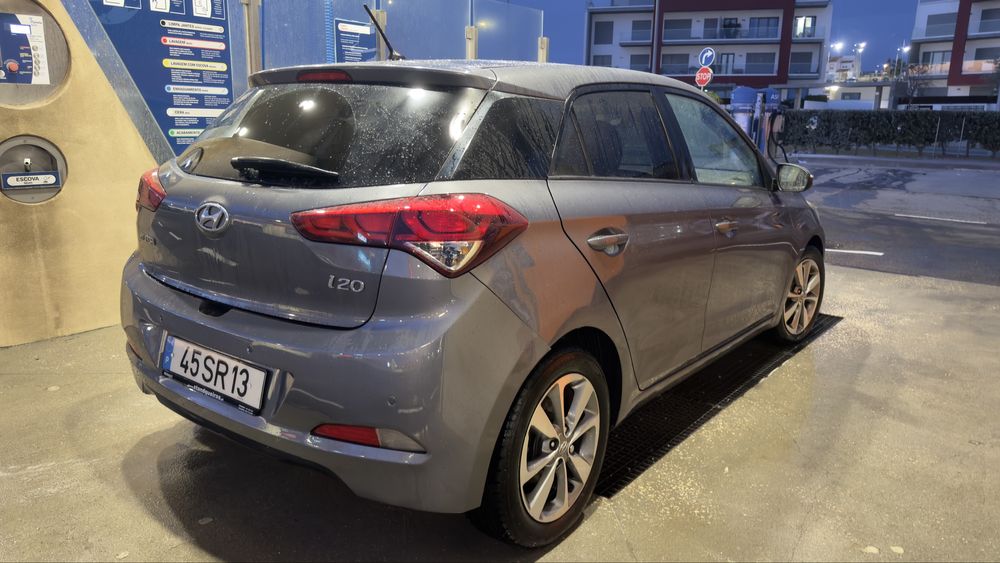 Hyundai i20 1.2 CRDi Nacional em optimo estado