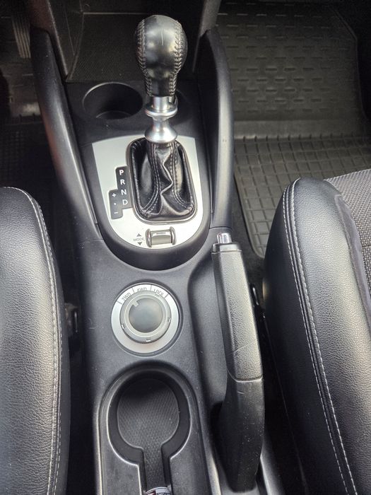 Продаж авто Пежо 4007