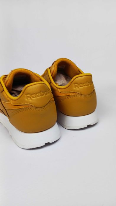 Жіночі кросівки Reebok Classic Leather Orange 41р