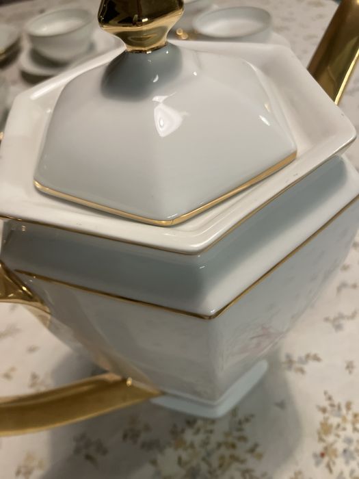 Serviço de chá com dourado circa 1970 S.P. Coimbra