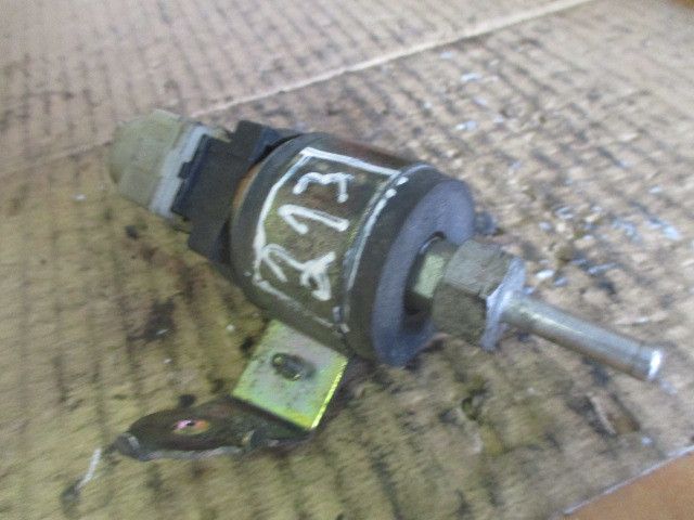 Válvula controlo de ar TOYOTA Corolla Sedan (_E11_)