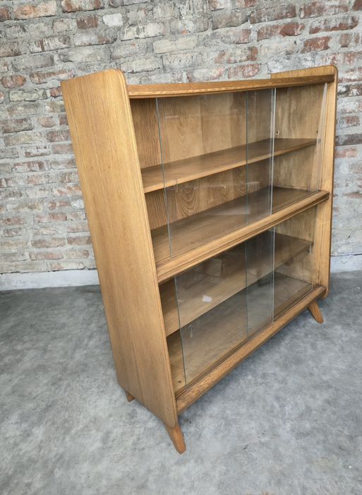 Biblioteczka vintage prl po całkowitej renowacji