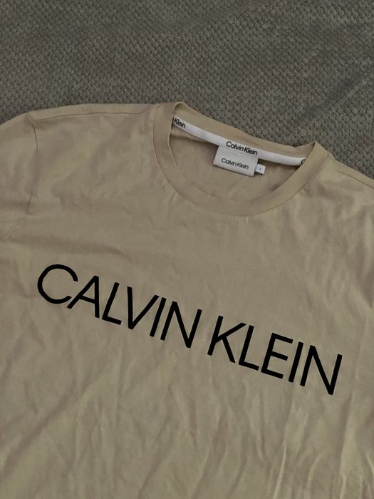 Футболка Calvin Klein, розмір L