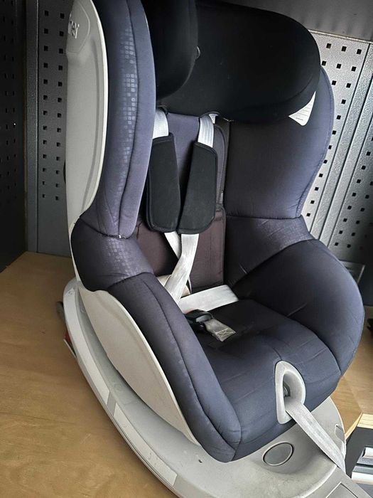 Cadeira Auto Britax Römer Dualfix – Giratória 360° – ISOFIX
