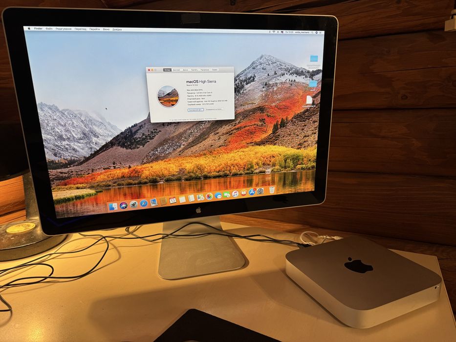 Монітор Apple Cinema Display