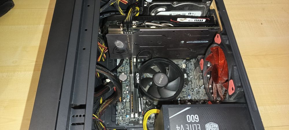 Komputer micro ATX
