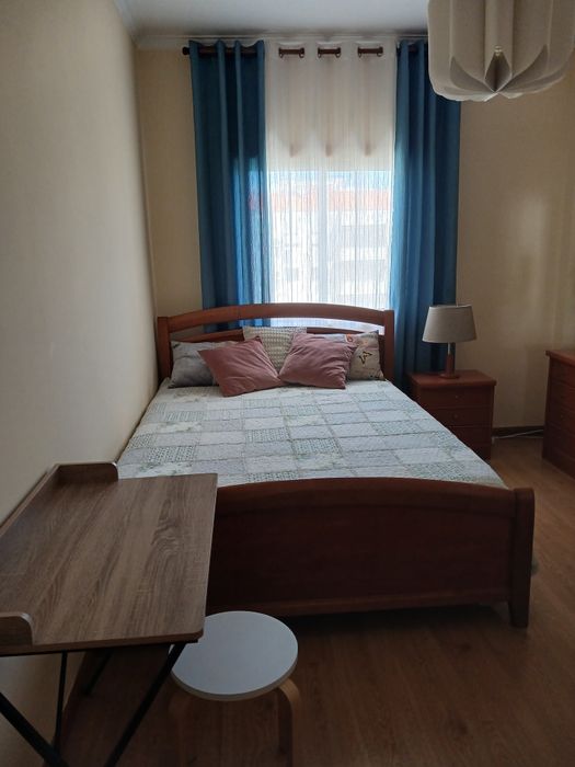 Quarto  para alugar.