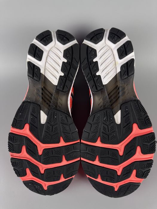 Розмір 45 28.5 см Чоловічі бігові кросівки Asics GEL-KAYANO 27