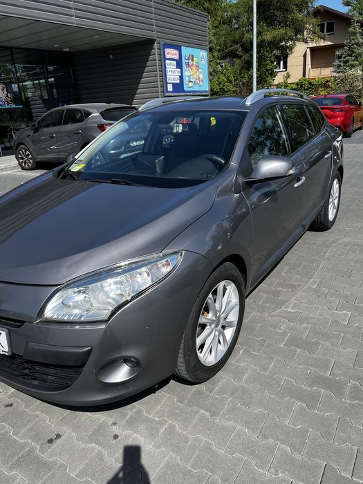 Renault Megane 2011 rok . Sprzedam Renault Megane – Stan Idealny! Bez Wkładu Finansowego !