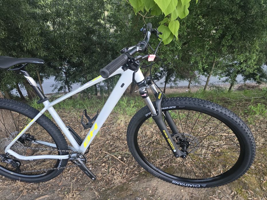 Btt 29 nova 10x1v  bom preco