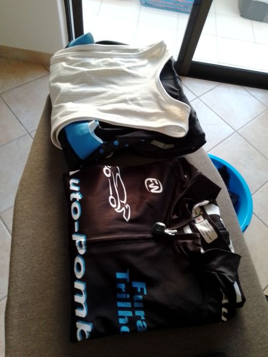 2 Conjuntos de roupa de Ciclismo