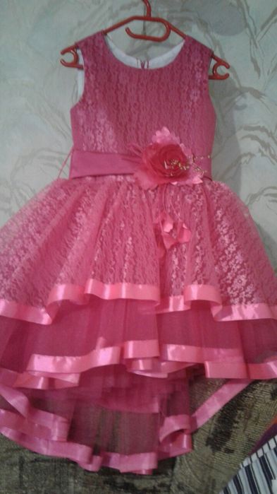 Платье на выпускной, нарядное  7лет