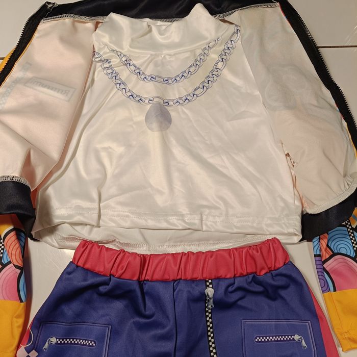 Rumi huntrix strój 140 albo 130 nowy