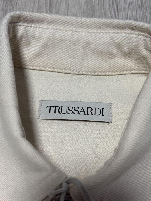Продам мужскую джинсовую куртку-рубашку Trussardi, размер М