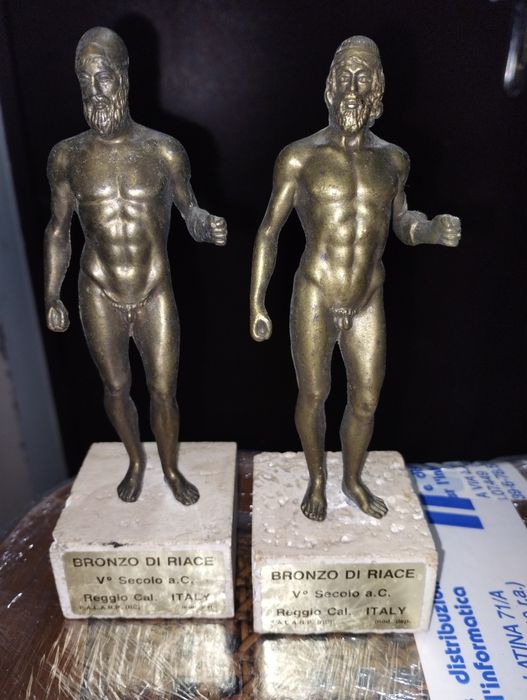 Бронзові статуетки