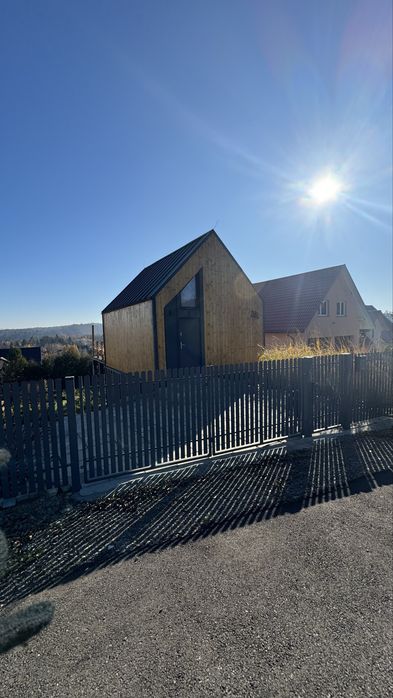 Nowoczesna stodoła z widokiem na Jezioro Solińskie i Bieszczady