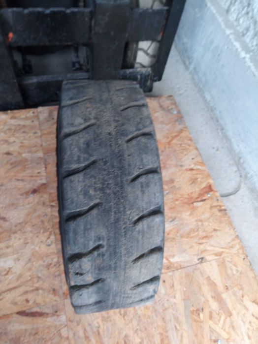 Opona wózek widłowy 6.50-10 Maxxis pompowana pneumatyczna