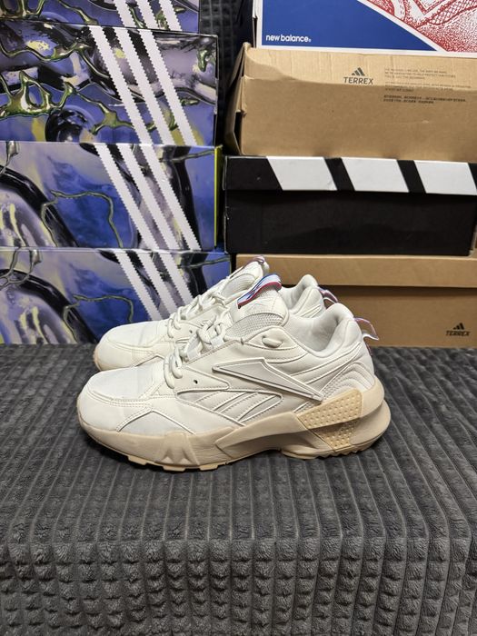 reebok aztrek - купить кроссовки для города мужские - Цена на OLX.ua