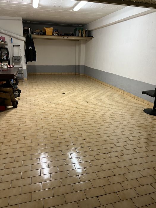 Garagem para venda