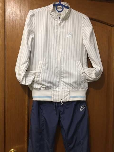 Nike костюм жіночий новий ,фірмовий ,розмір  евро 38(44-46),Індонезія