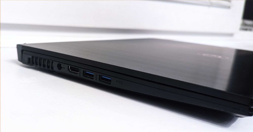 Laptop gamingowy MSI - Intel i7, GTX 1660 Ti, 16GB RAM, 1TB SSD, 144Hz