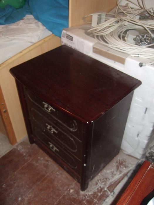 Mesa cabeceira mogno64551356972163122