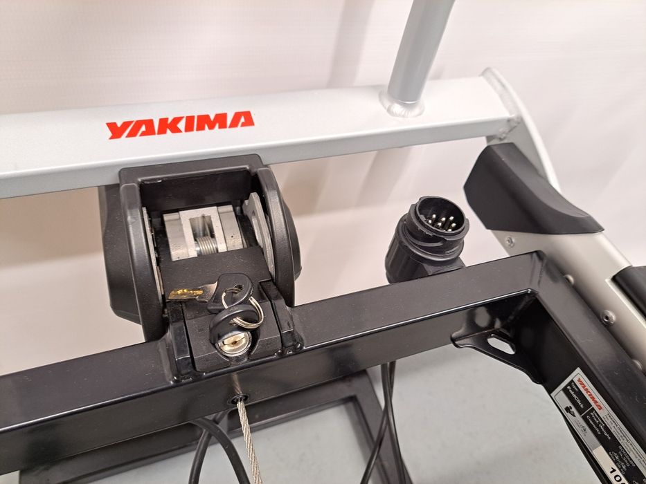 Bagażnik rowerowy na dwa rowery. Yakima FoldClick II (2)