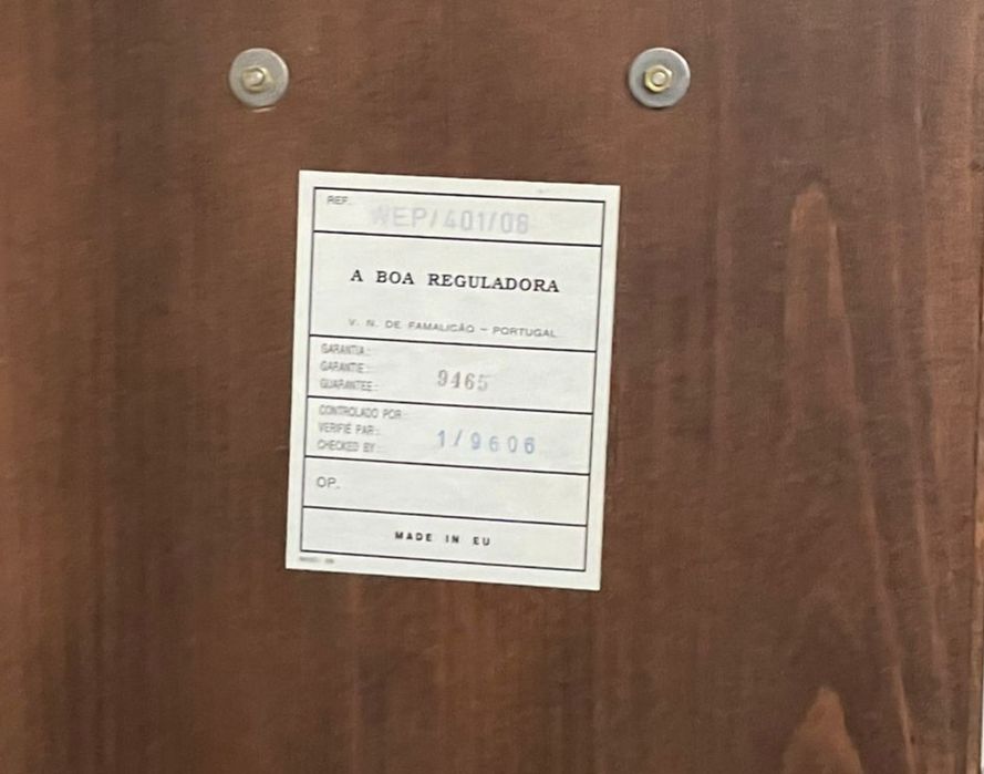 Relógio de parede da reguladora