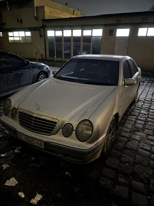 Mercedes e320 cdi w210 2000 року