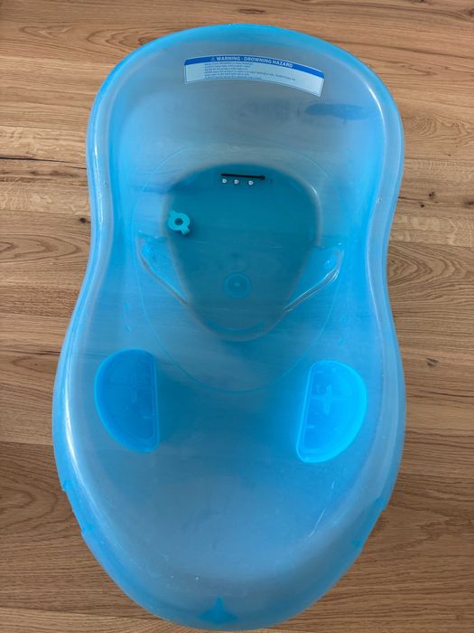 OFEREÇO GRÁTIS Banheira de bebé