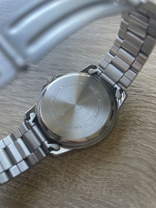 CASIO часи MTP-V004D