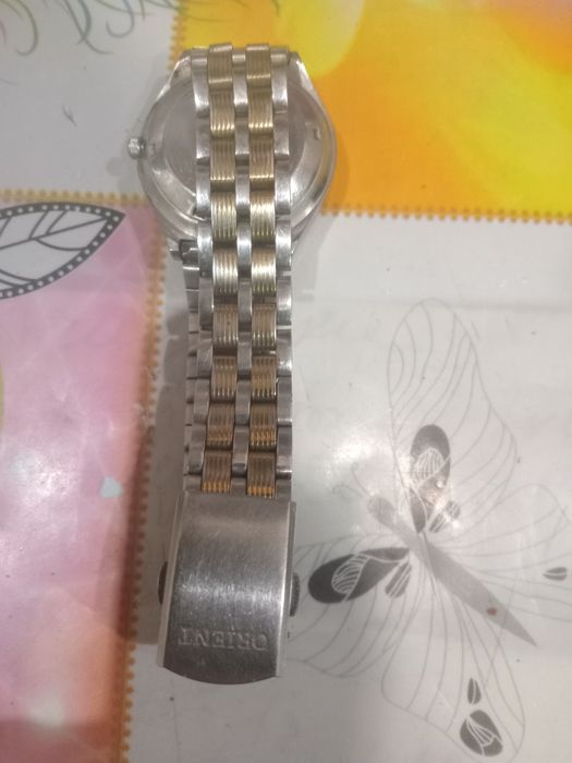 Часы  Citizen в оличном сосоянии, цена  1800гр