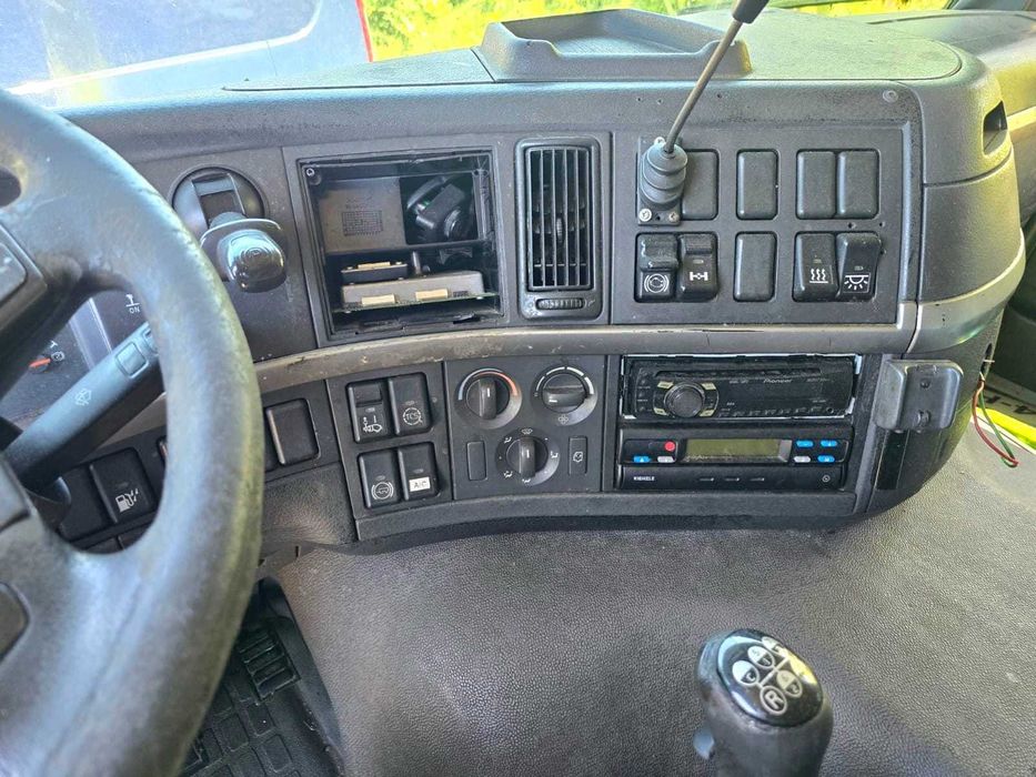 CAMIÃO REBOQUE PORTA CARROS VOLVO FM 12 420